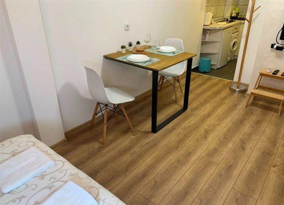 Cozy & Fully Equipped Studio In The Heart Of Downtown And Next To Kalemegdan Belgrad Exteriör bild